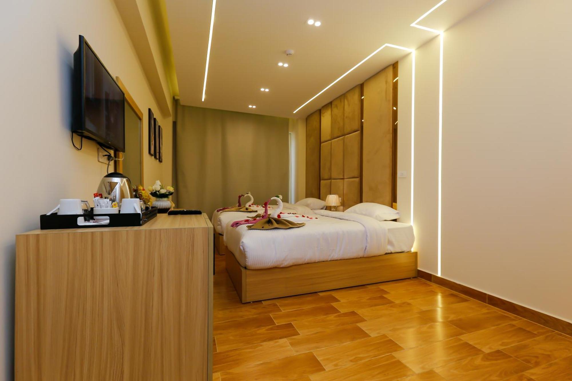 Rizk Pyramids View Hotel Kafret el-Gabal Exteriör bild