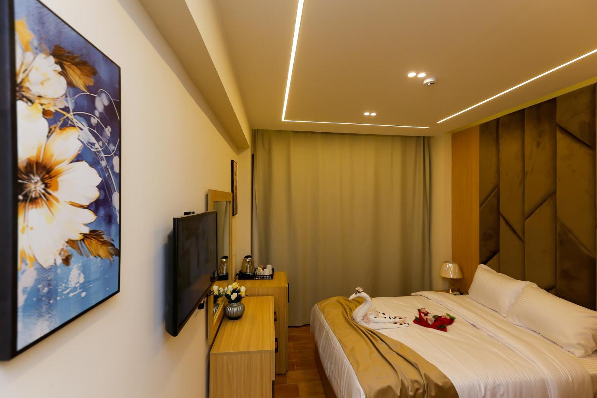 Rizk Pyramids View Hotel Kafret el-Gabal Exteriör bild