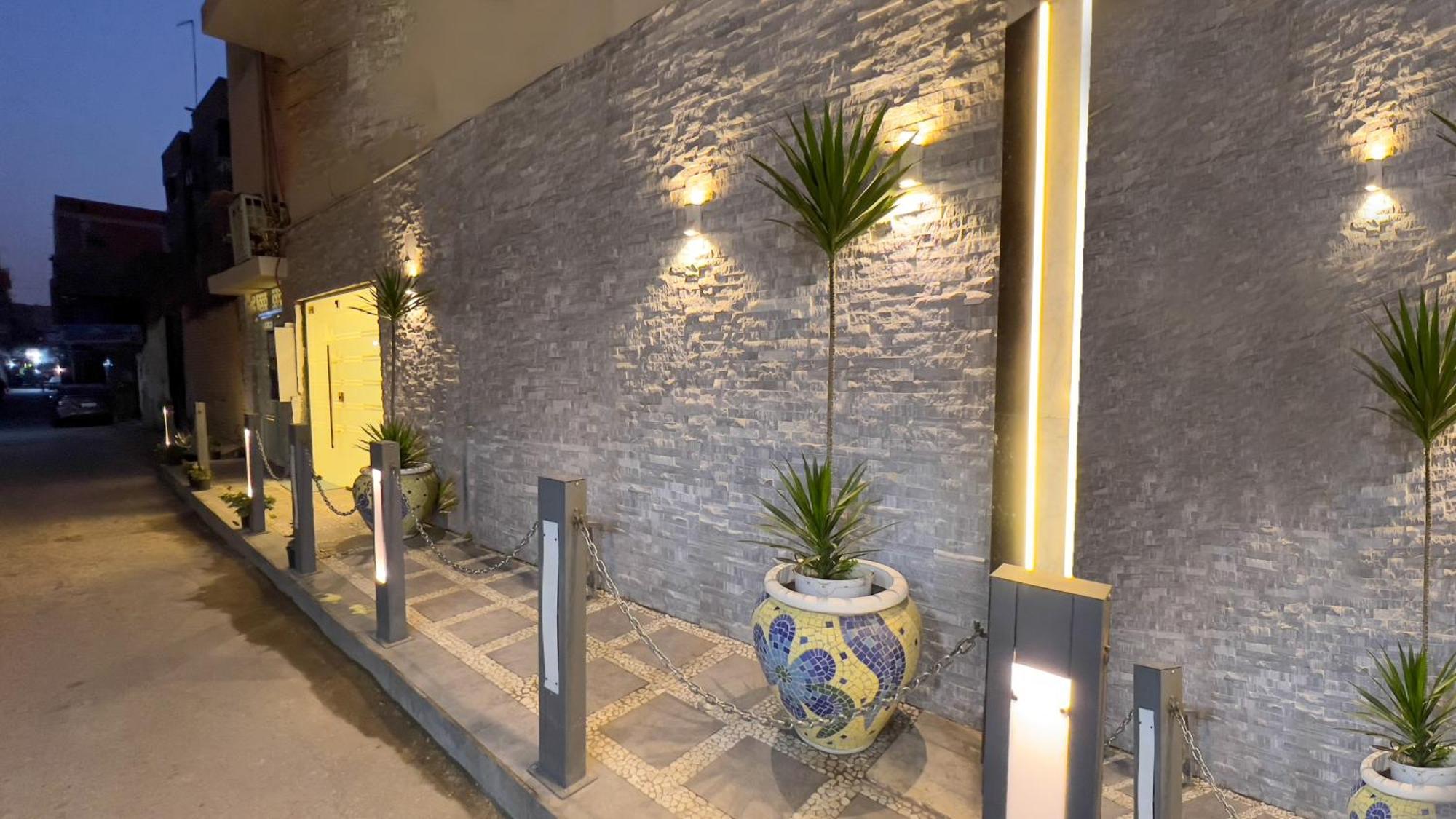 Rizk Pyramids View Hotel Kafret el-Gabal Exteriör bild